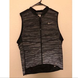 Nike aeroloft reflective vest
